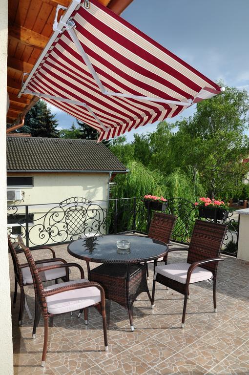 Farkas Apartman Siofok Exterior photo