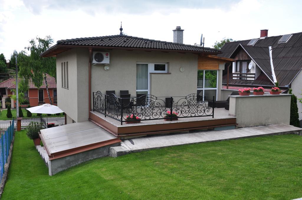 Farkas Apartman Siofok Exterior photo